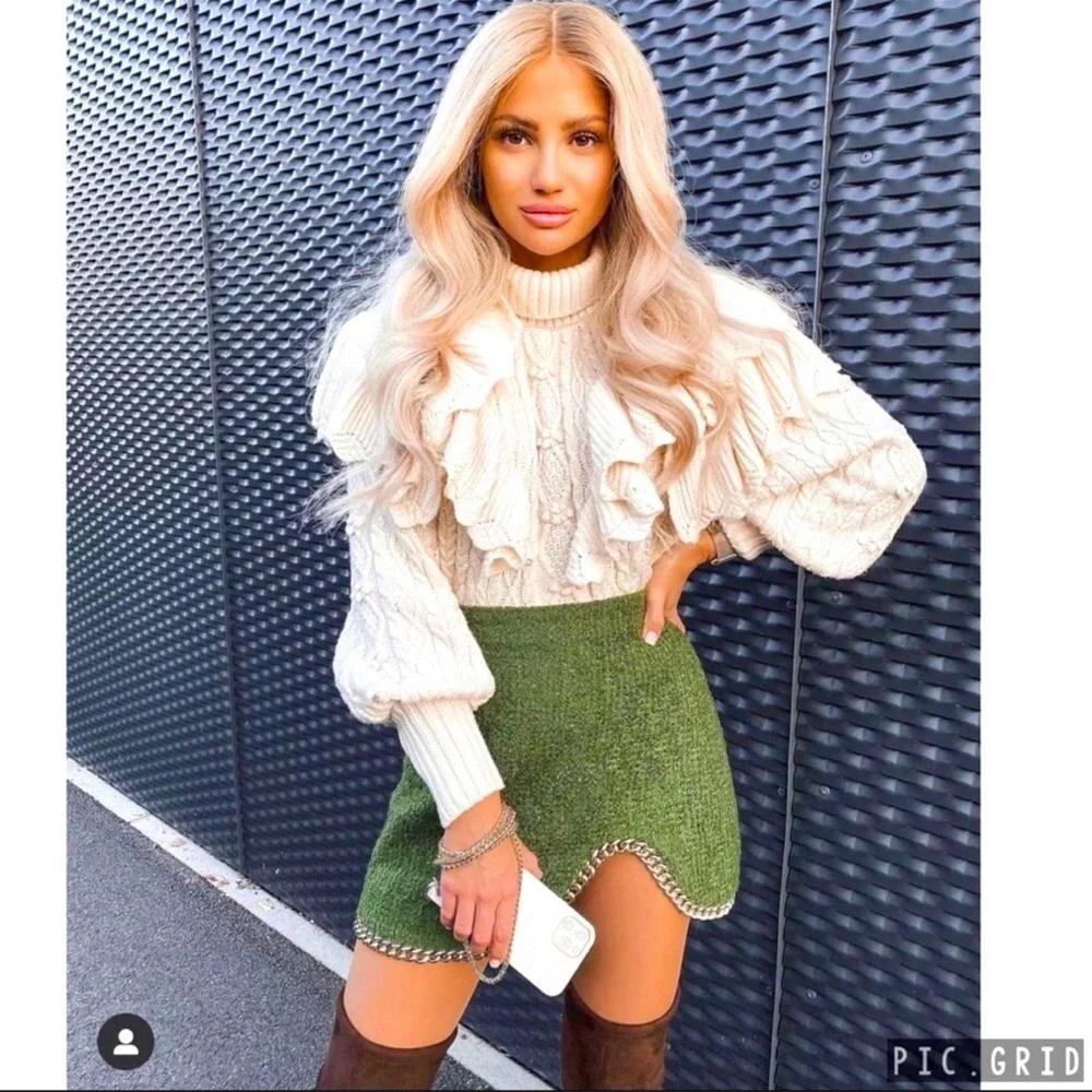 Zara chain mini skirt NWT